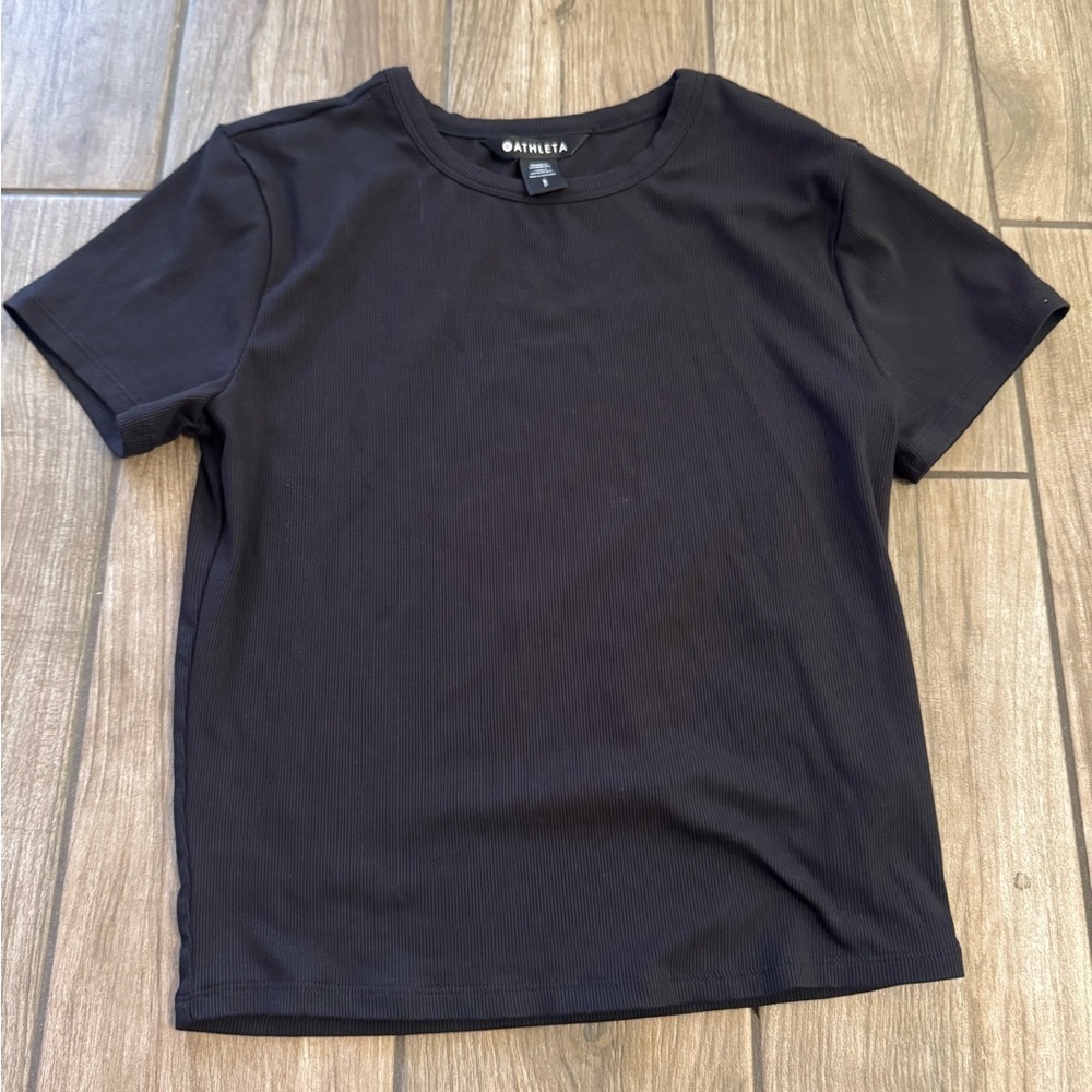 Athleta Black Short Sleeve ribbed T-Shirt size small very black